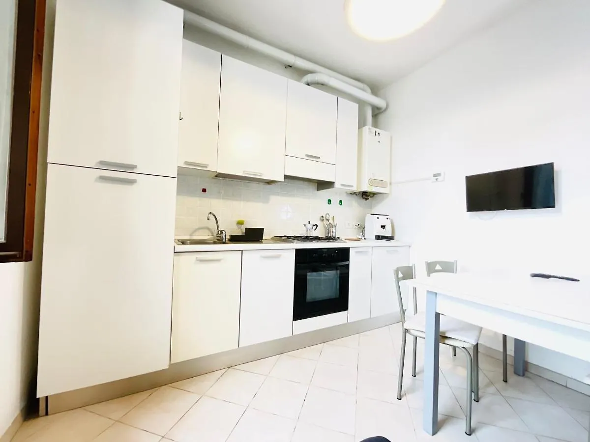 Navigli Flats Close To The Metro Milan